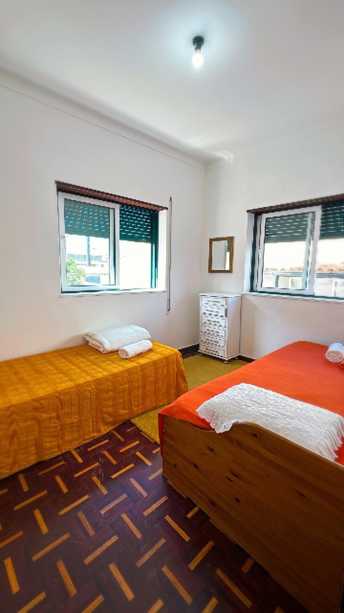 Albergue House Mariona Caminha Exterior foto